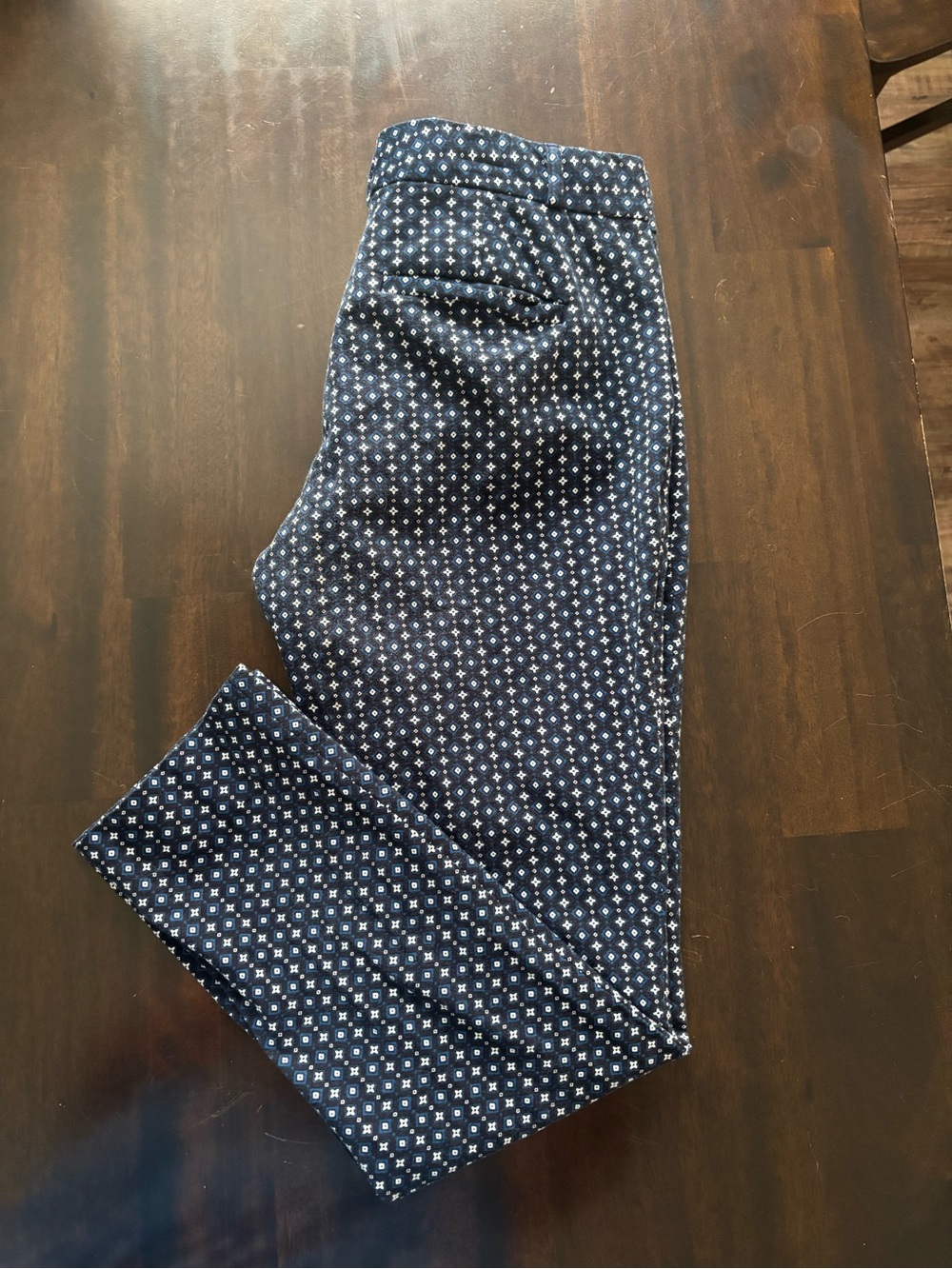 Women’s Banana Republic Navy Blue Patterned Pants